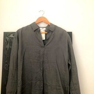 Uniqlo linen shirt. Never worn with tabs